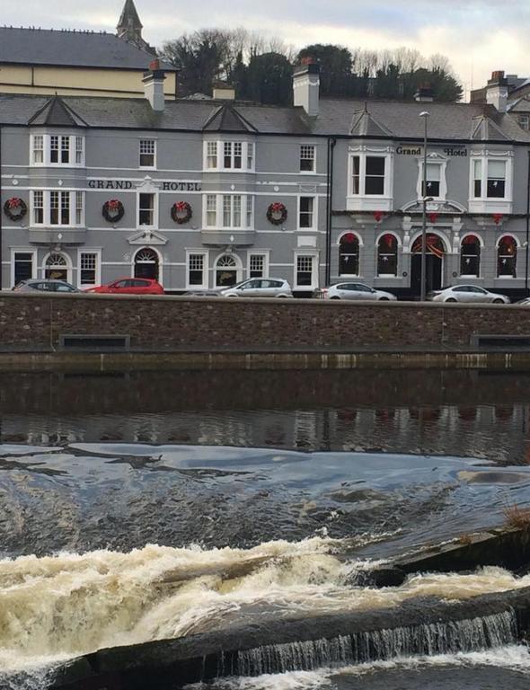 Grand Hotel Fermoy Extérieur photo